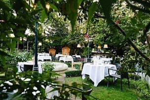 Brasserie Le 18-36
