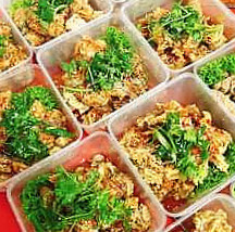 Yàn Xiǎo Chú Mā Mā Wèi Zhī Bāo Huǒ Shí Fú Wù Sk Yen Catering Service