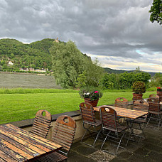 K.u.k. Im Weinhäuschen Am Rhein