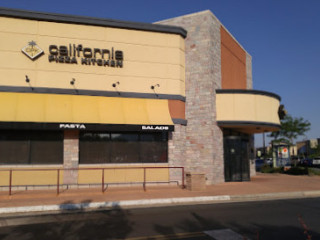 California Pizza Kitchen At 29th Street