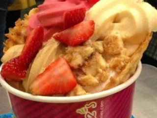 Menchie's Frozen Yogurt