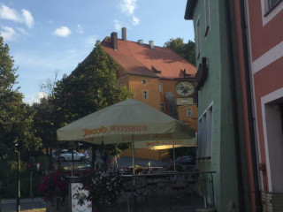 Pizzeria Olive Mit Kleinem Stadthotel