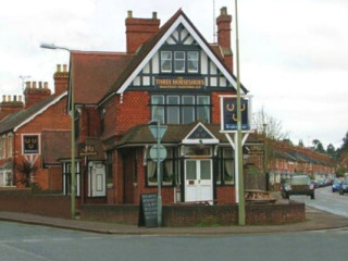 The Three Horseshoes