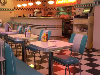 Tommy Mel's Nueva Condomina