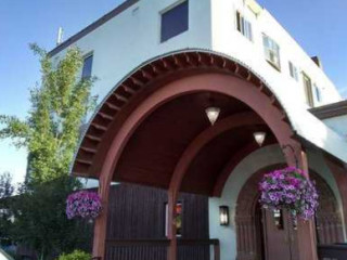 Colter's Lodge