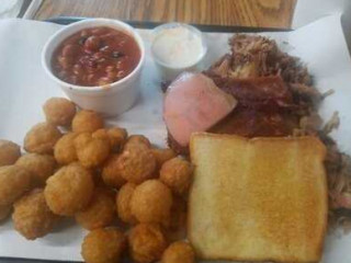 Sizzlin' Bones Bbq Commissary