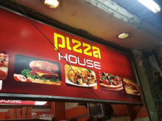 Pizza House