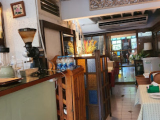 ห้องแถว