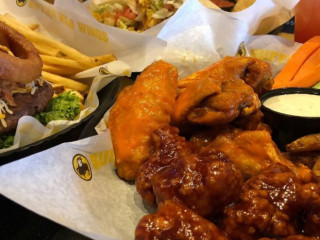 Buffalo Wild Wings Baton Rouge Highland Road