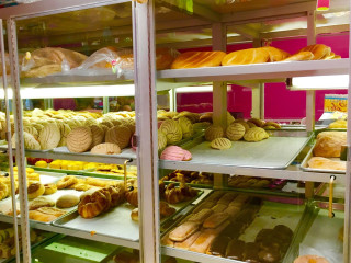 Tutes Bakery