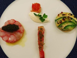 restaurant image
