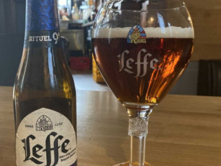 Leffe Plaza