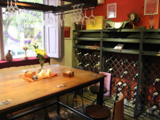 restaurant image