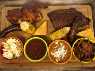 Rooster's Tex-mex-bbq