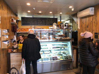 Georgian Deli And Bakery