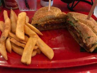 Red Robin Gourmet Burgers And Brews