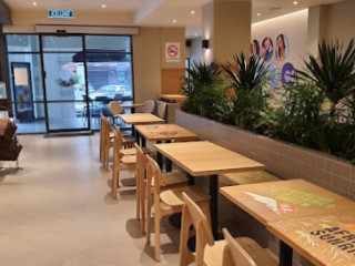 The Coffee Bean Tea Leaf