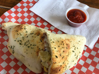 Battista's Calzone