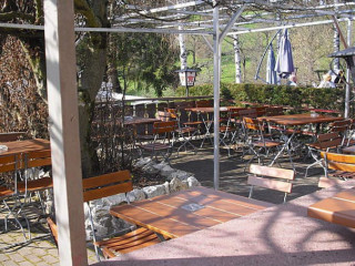 Rosengarten Biergarten