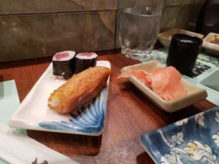 Warakubune Sushi