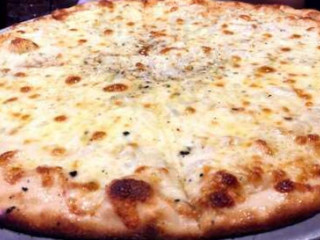 Denino's Pizzeria And Tavern