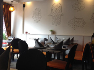 restaurant image