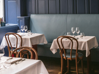 L'entente, Le British Brasserie