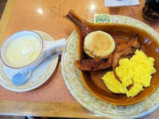 Another Broken Egg Cafe