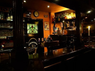 Finnegan's Irish Pub