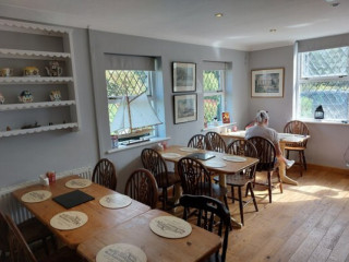 Ty Mawr Tearooms B B