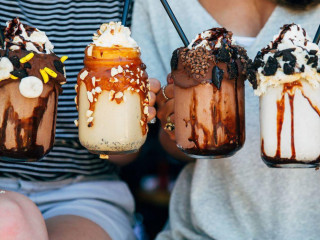 Pav's Creamery