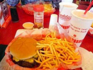 Freddy's Frozen Custard Steakburgers