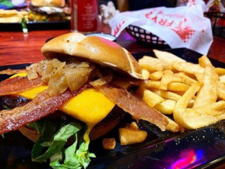 Red Robin Gourmet Burgers And Brews