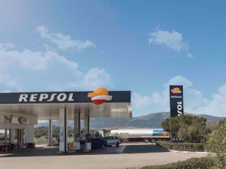 Estación De Servicio Repsol