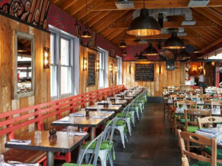 restaurant image