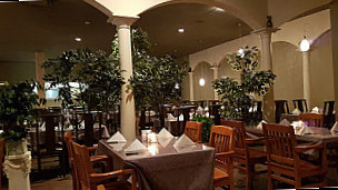 Vlassis Greek Taverna