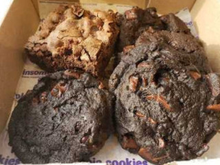 Insomnia Cookies