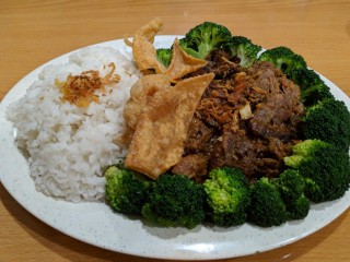 Tan's Asian Cafe