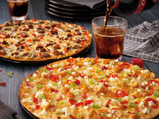 Debonairs Pizza