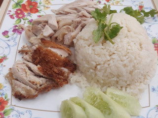 ร้านข้าวมันไก่โคราช อ กันทรลักษ์