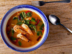 Adil Tomyam Seafood