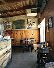 Crossroads Cafe