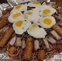 Km’s Foodhouse Pancit Cabagan And Batil Patong