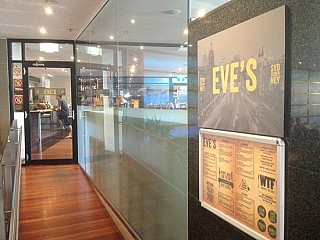 Eve's - Mercure Hotel