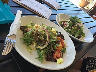 Deli Bean Cafe