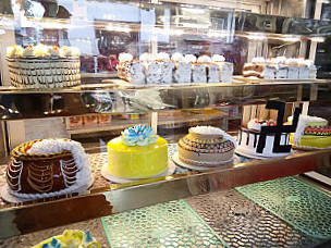 Doof Food Cake Ice Cream Cafe