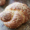 Pretzel Knot (4 Oz)