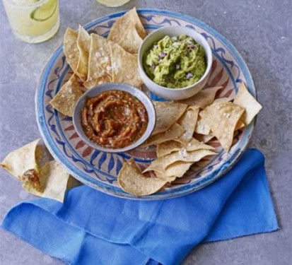 Nachos With Guacamole