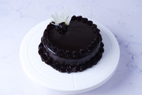 New Layered Chocolate Truffle Cake Eggless