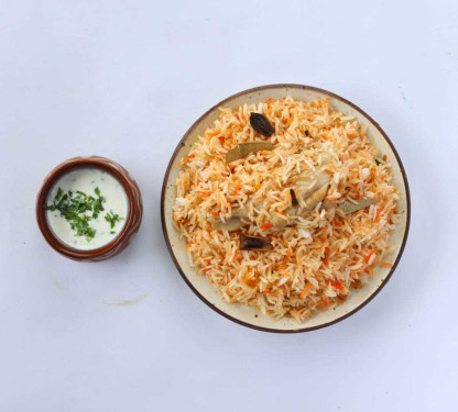 Headrabadi Biryani With Raita